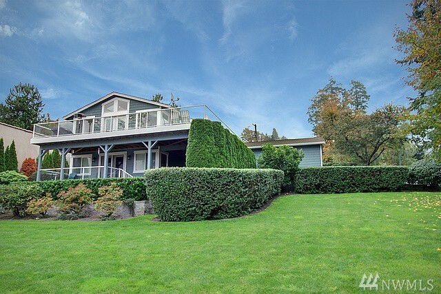 Property Photo: 1703 E Lake Sammamish Pkwy NE WA 98074