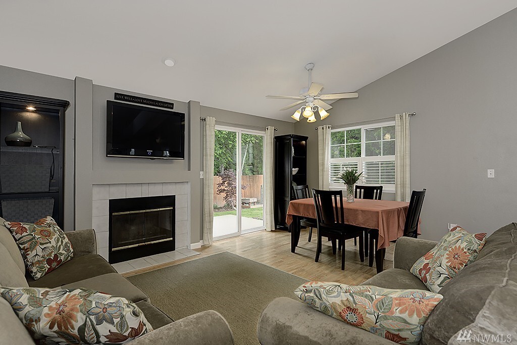 Property Photo:  8215 1st Street SE  WA 98258 