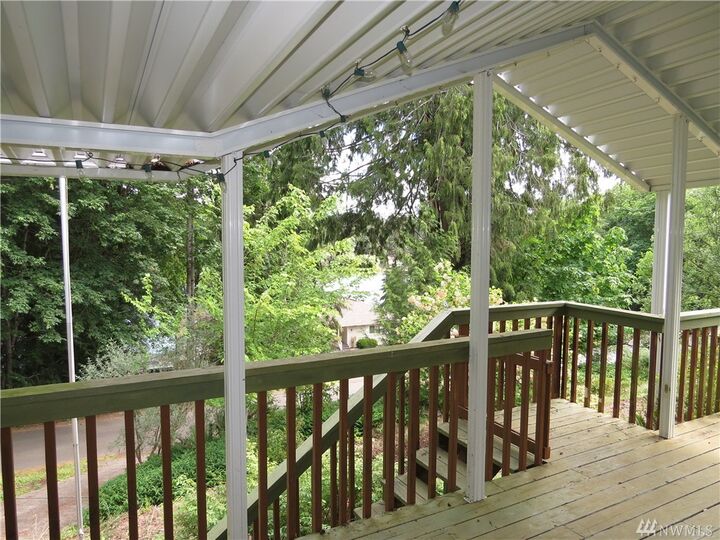Property Photo:  1481 SE Crescent Dr  WA 98584