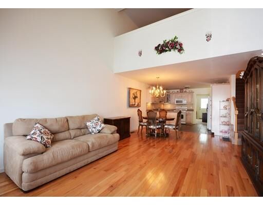 Property Photo: 63 Brookview Rd 63 NH 03087