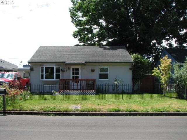 Property Photo:  2907 E 24th St  WA 98661 