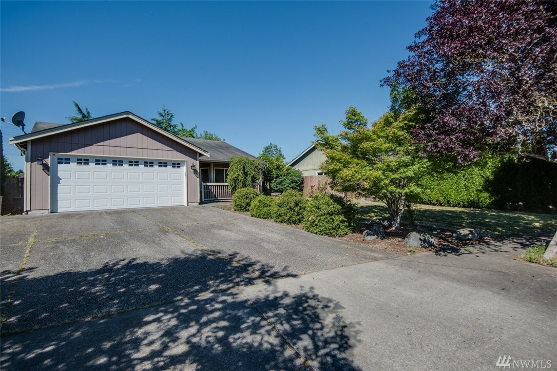 Property Photo:  1309 Nunnally Ave NW  WA 98360 