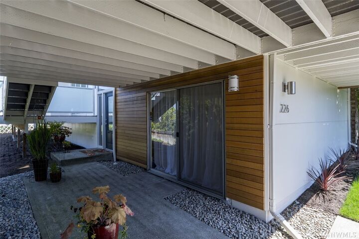 Property Photo:  226 NW 49th St  WA 98107 