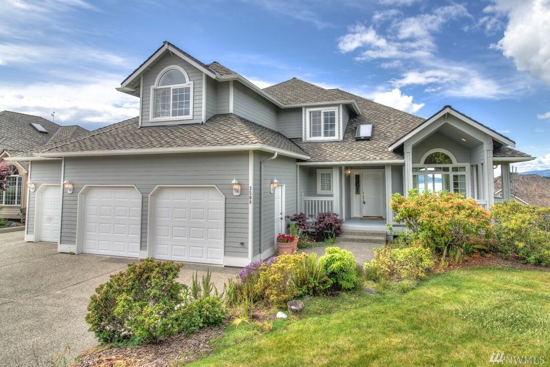 Property Photo:  3508 W 3rd St  WA 98221 