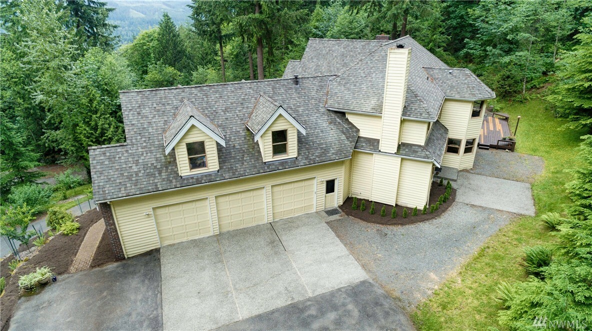 Property Photo:  34215 56th Place  WA 98024 