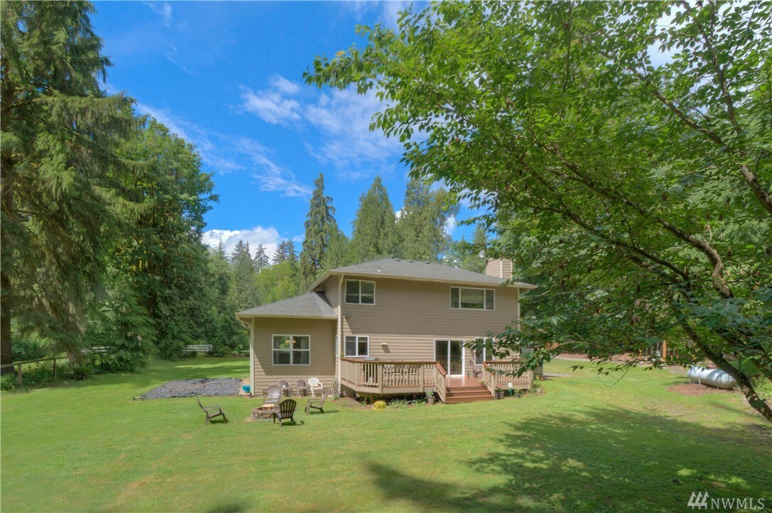 Property Photo:  23330 Woods Creek Rd  WA 98290 