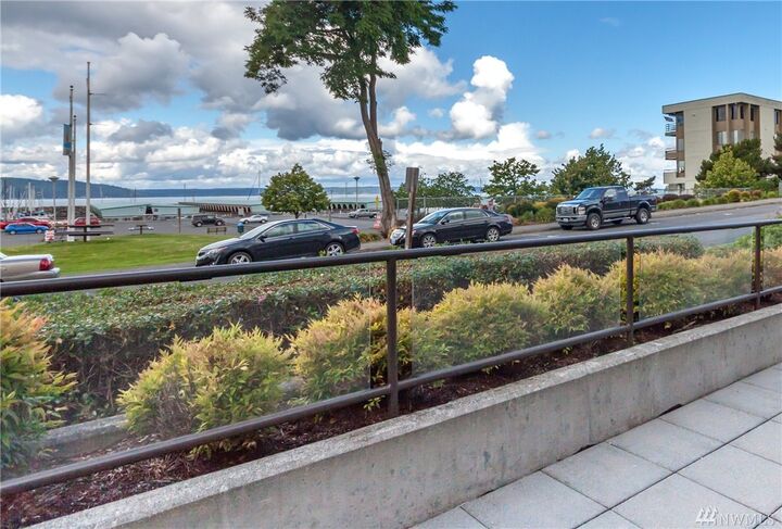 620 S 227th St 105  Des Moines WA 98198 photo