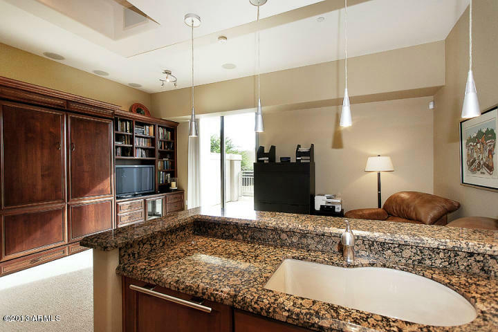 Property Photo:  2211 E Camelback Road 104  AZ 85016 