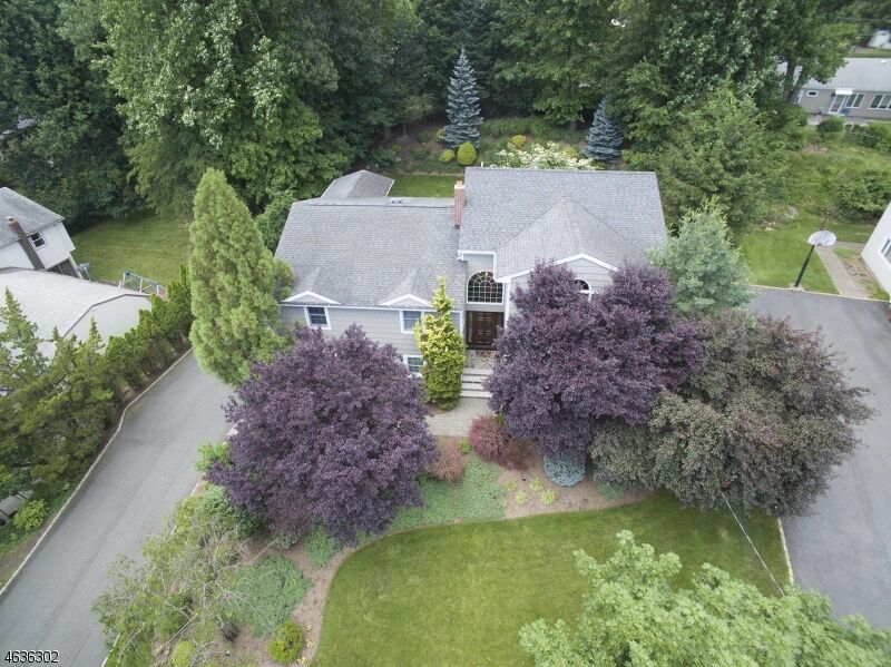 Property Photo:  5 Page Pl  NJ 07039 