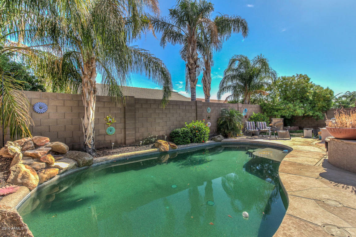 Property Photo:  15266 W Hearn Road  AZ 85379 