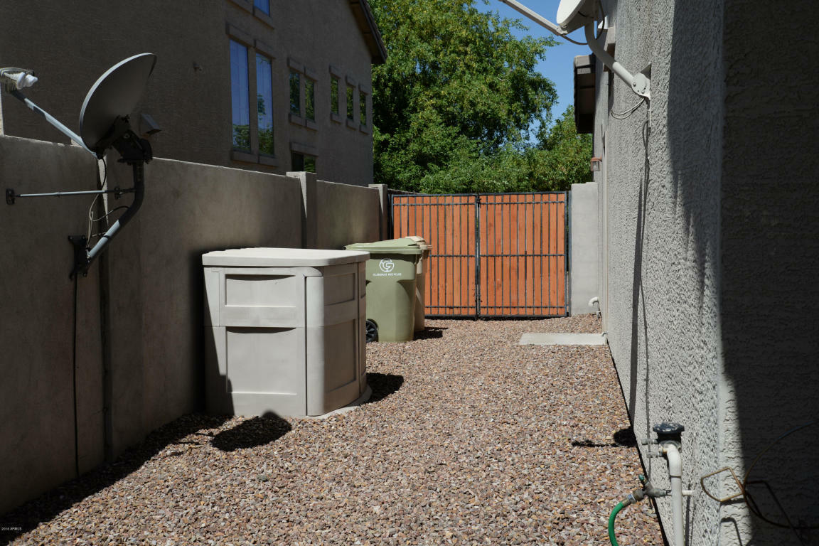 Property Photo:  7419 N 88th Lane  AZ 85305 