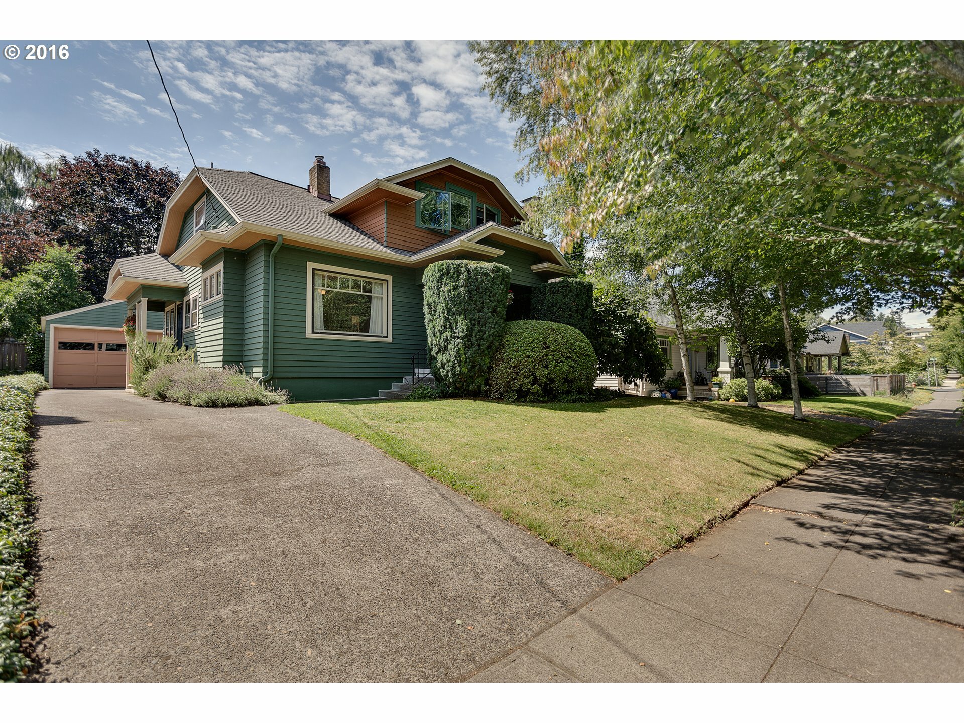 Property Photo:  3807 NE 19th Ave  OR 97212 