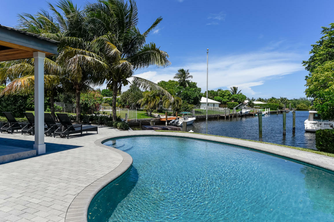 Property Photo:  2745 Avenue Au Soleil  FL 33483 