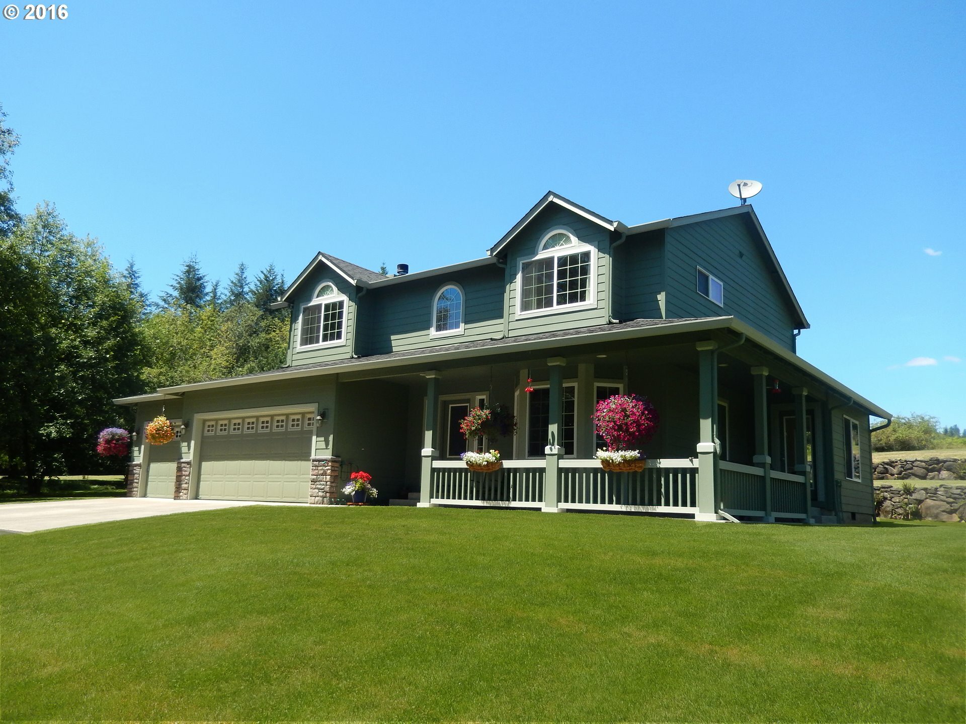 Property Photo:  523 NE Squire Rd  WA 98671 