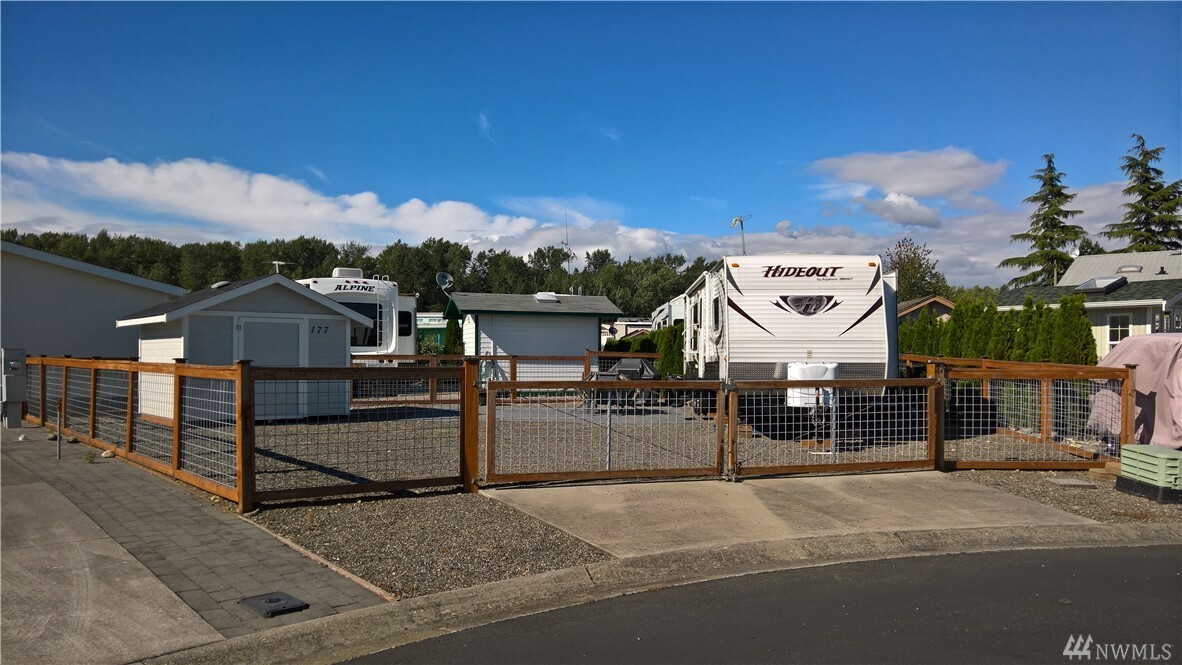 Property Photo: 4751 Birch Bay Lynden Rd WA 98230