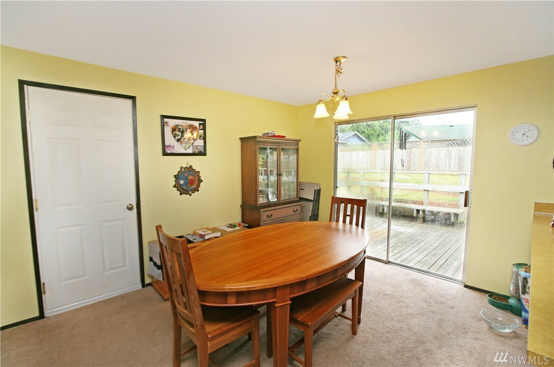 Property Photo:  2211 NW Clinton Ave  WA 98370 