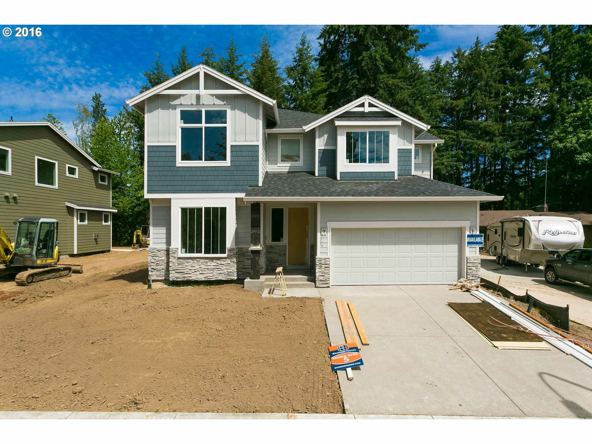 Property Photo:  1088 SE 47th Ave  OR 97123 