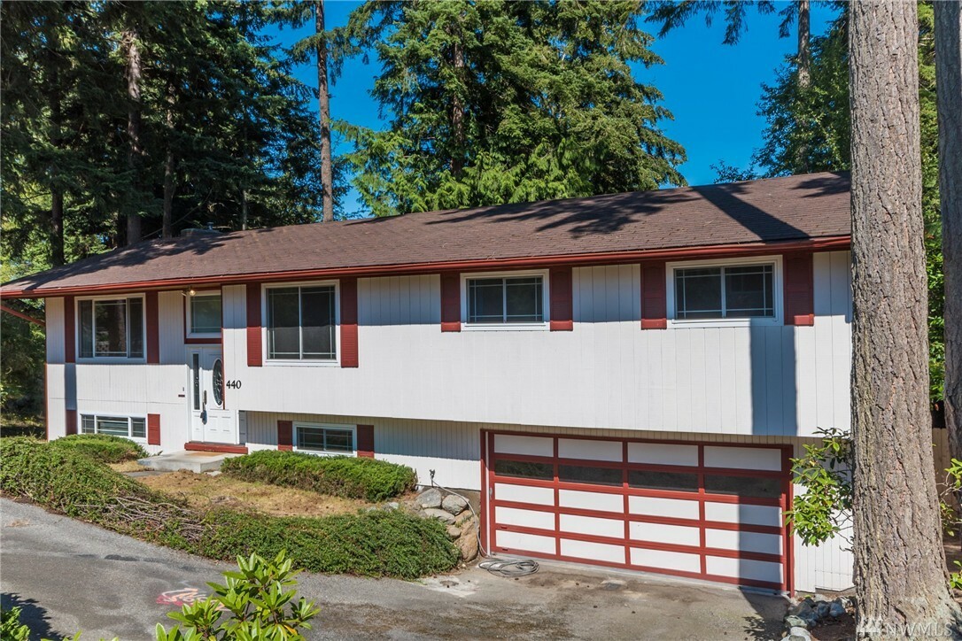 Property Photo:  440 SW Kirk Lane  WA 98277 