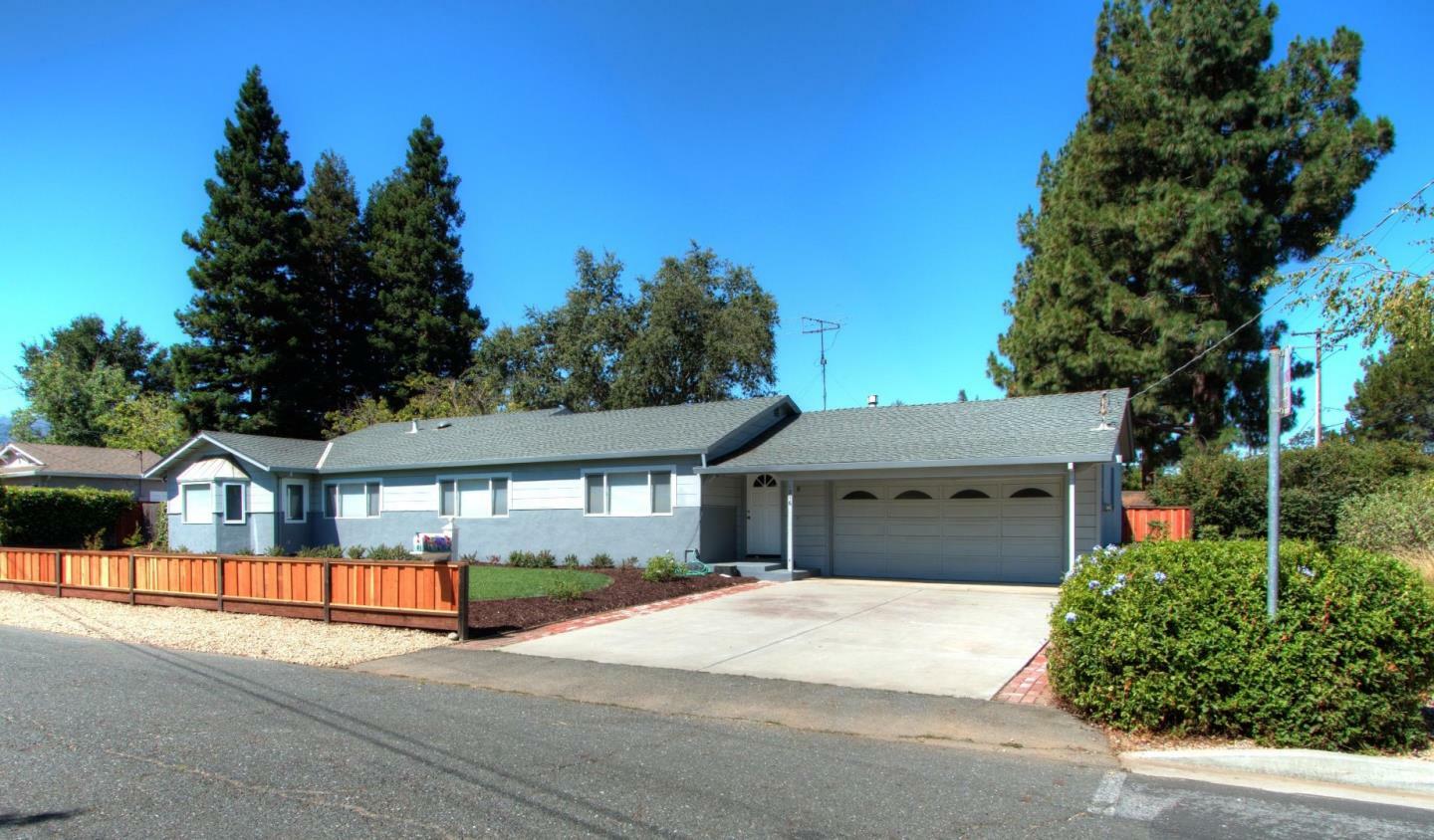 Property Photo:  1216 Golden Way  CA 94024 