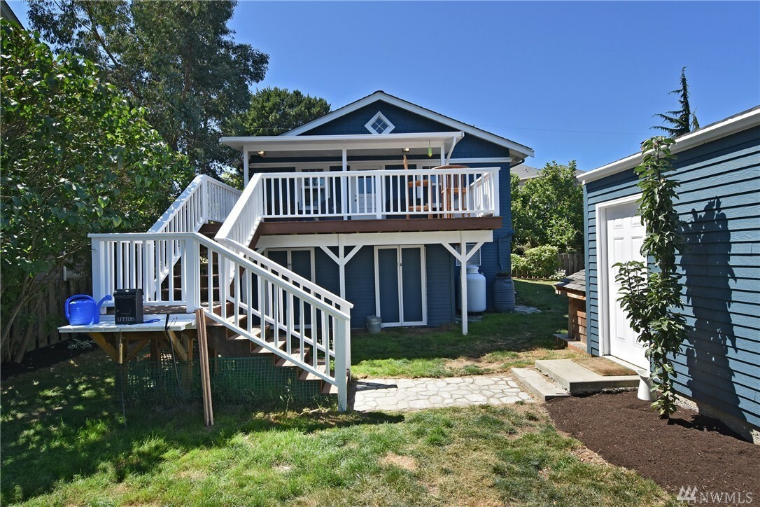 Property Photo:  8370 31st Ave NW  WA 98117 