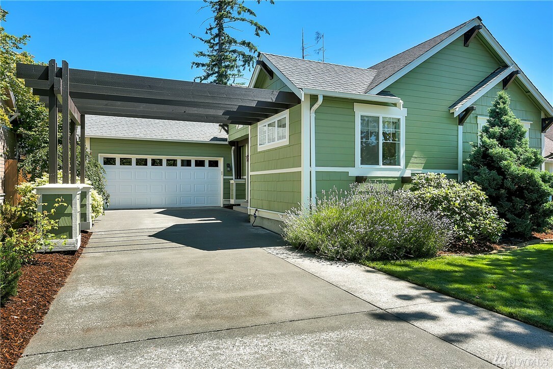 Property Photo:  3024 St Paul St  WA 98226 