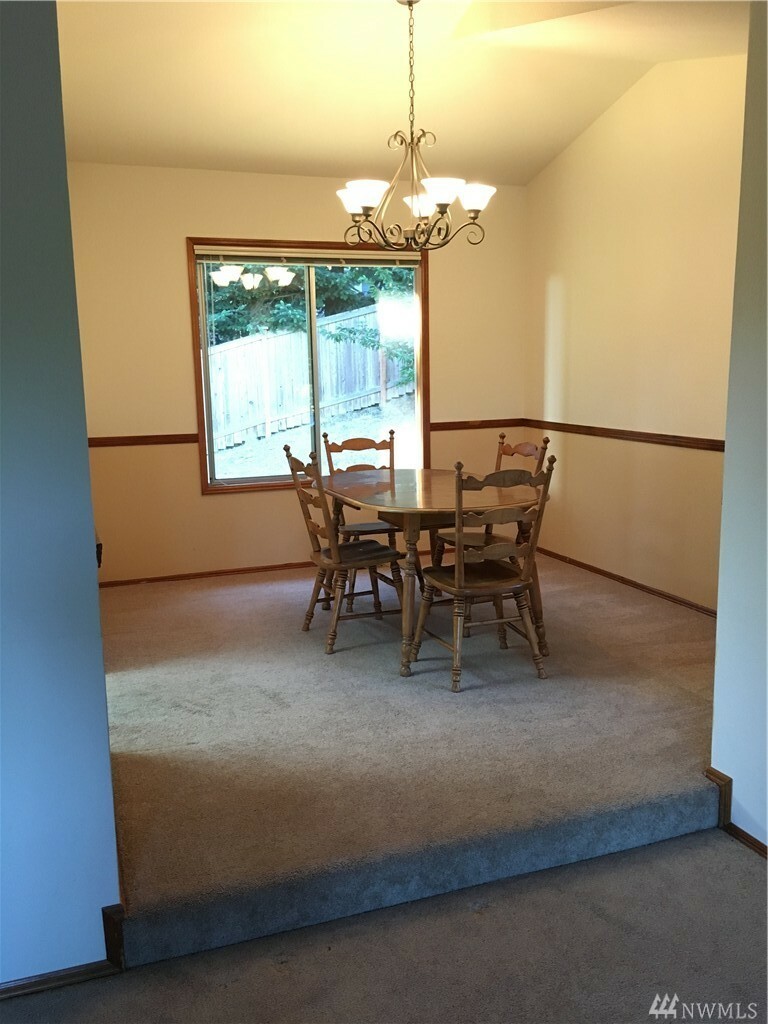 Property Photo:  12412 SE 252nd Place  WA 98030 