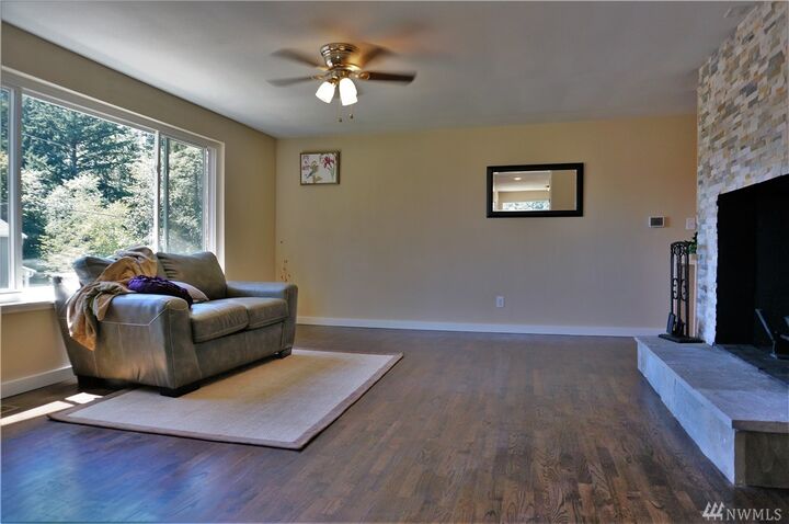 Property Photo: 3910 Lowell Street WA 98383
