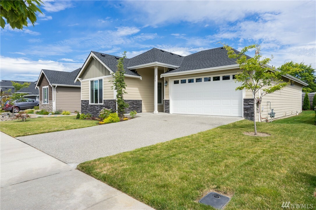 Property Photo:  1770 Hillcrest Lp  WA 98274 