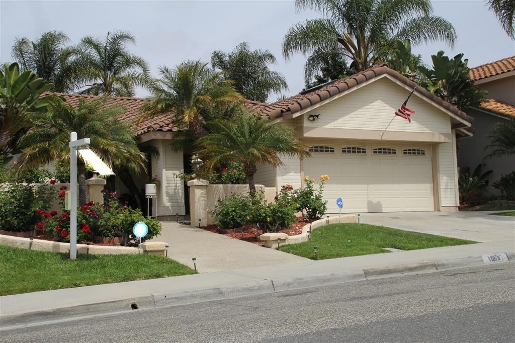 Property Photo: 1653 Avenida Oceano CA 92056