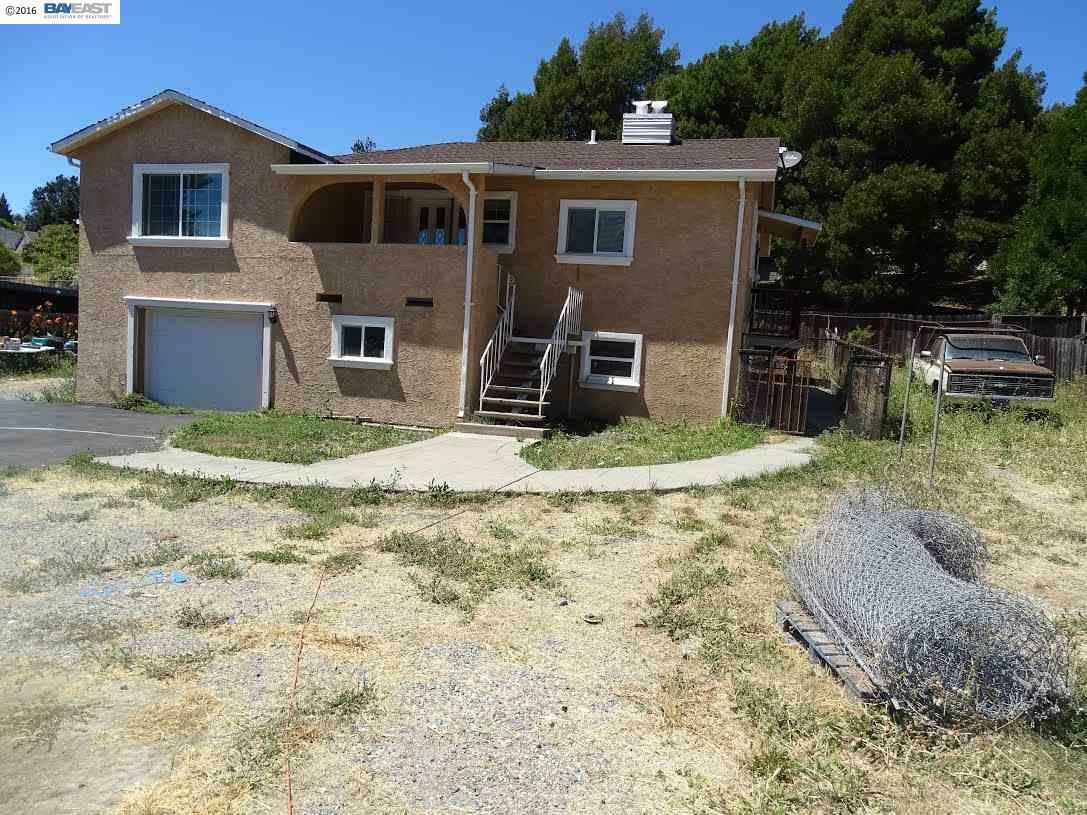 Property Photo:  4877 Appian Way  CA 94803-1826 