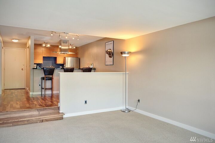 Property Photo: 3661 24th Place W 105 WA 98199