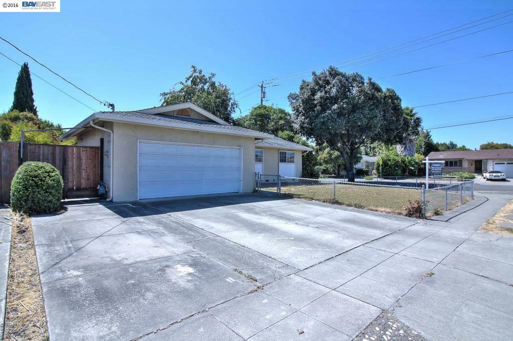 Property Photo:  6490 Lafayette Ave  CA 94560 