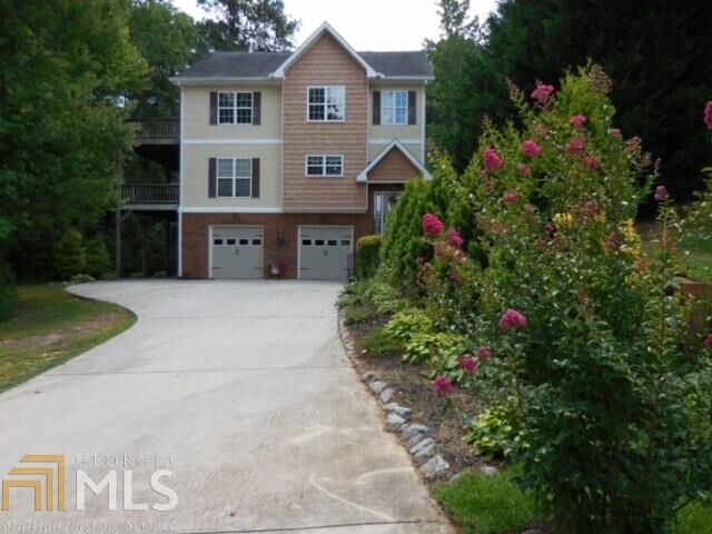 Property Photo:  315 Crest Point S  GA 30110 