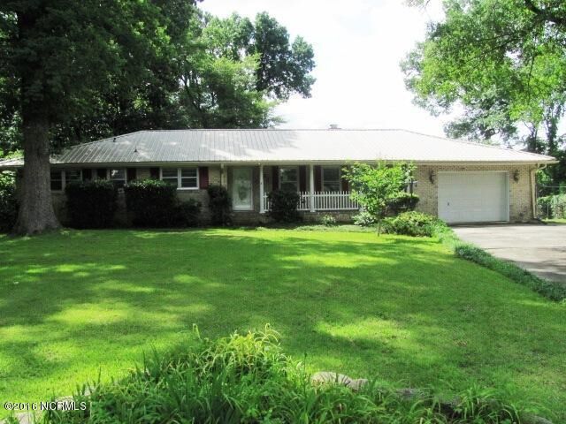 Property Photo:  101 Marion Court  NC 28546 