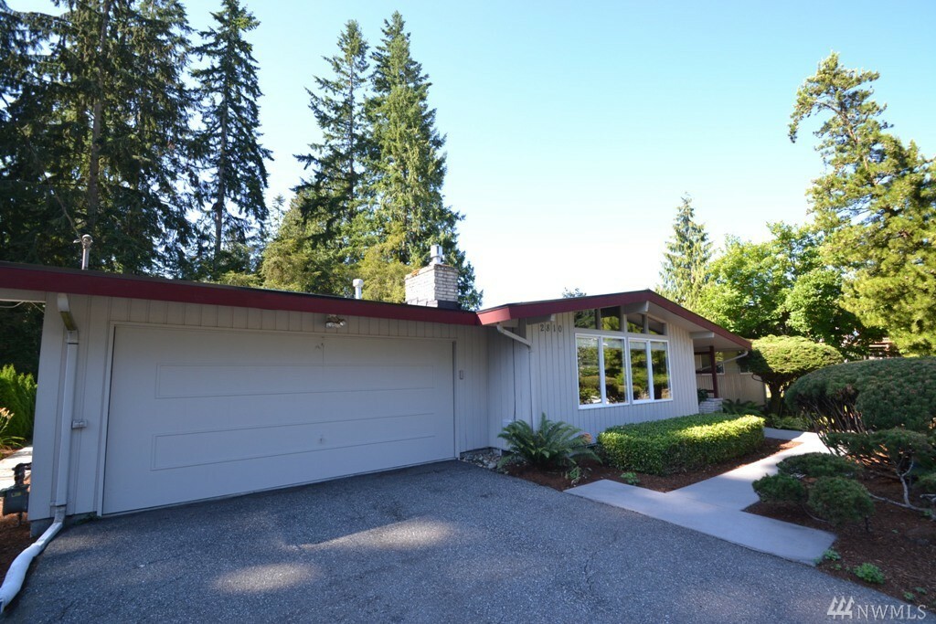 Property Photo:  2810 91st St SE  WA 98208 