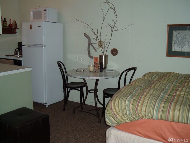 Property Photo:  315 C Lottie Ave N  WA 98819 