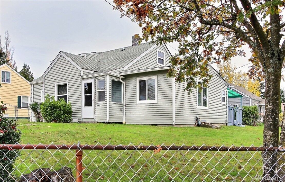 Property Photo:  225 South Lane  WA 98404 