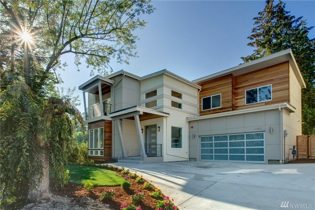 Property Photo:  14567 SE Eastgate Dr  WA 98006 