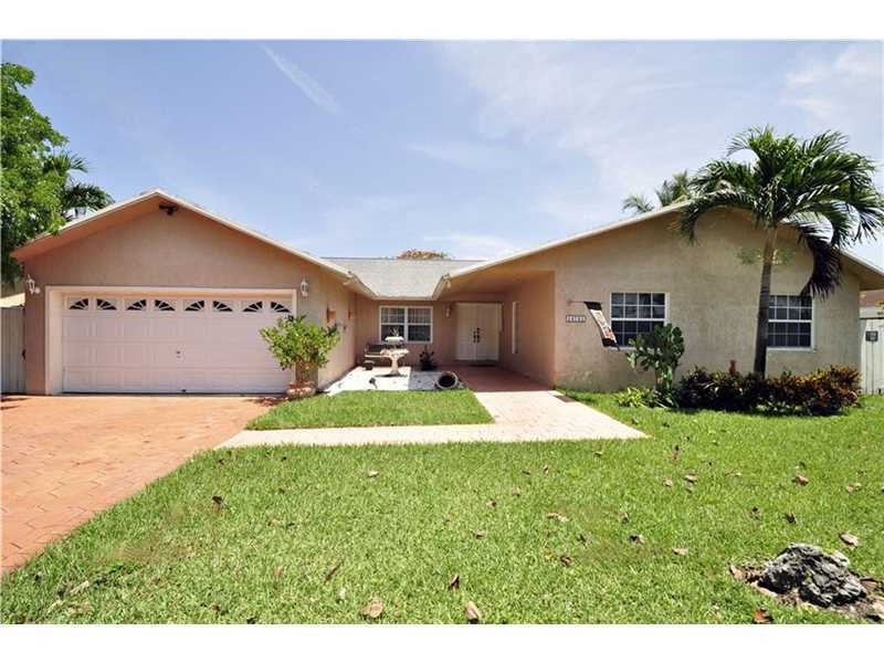 Property Photo: 14761 SW 77th St FL 33193