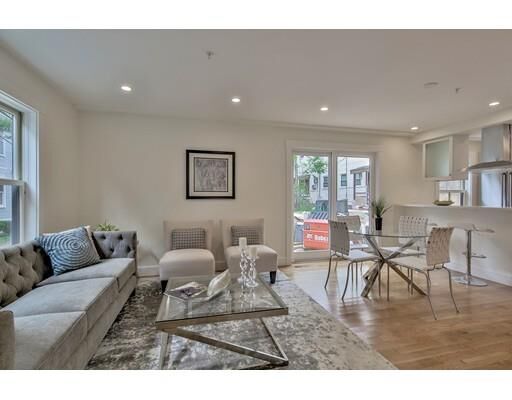 Property Photo:  7 Atwood Square 7  MA 02130 