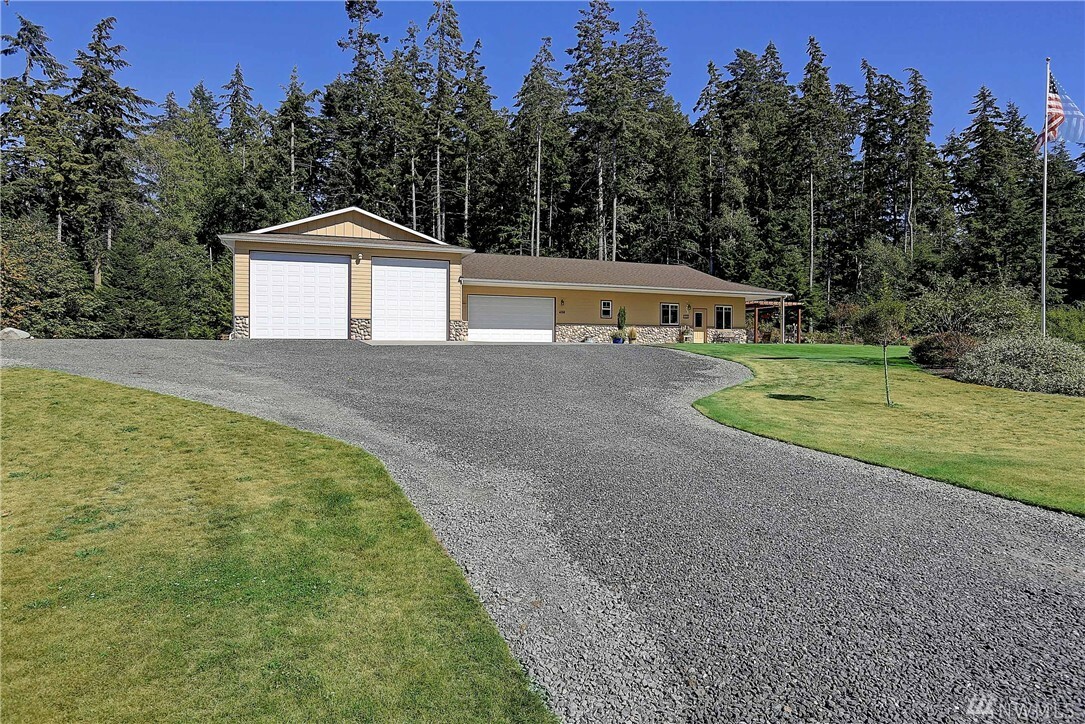 Property Photo:  456 Stein Lane  WA 98282 