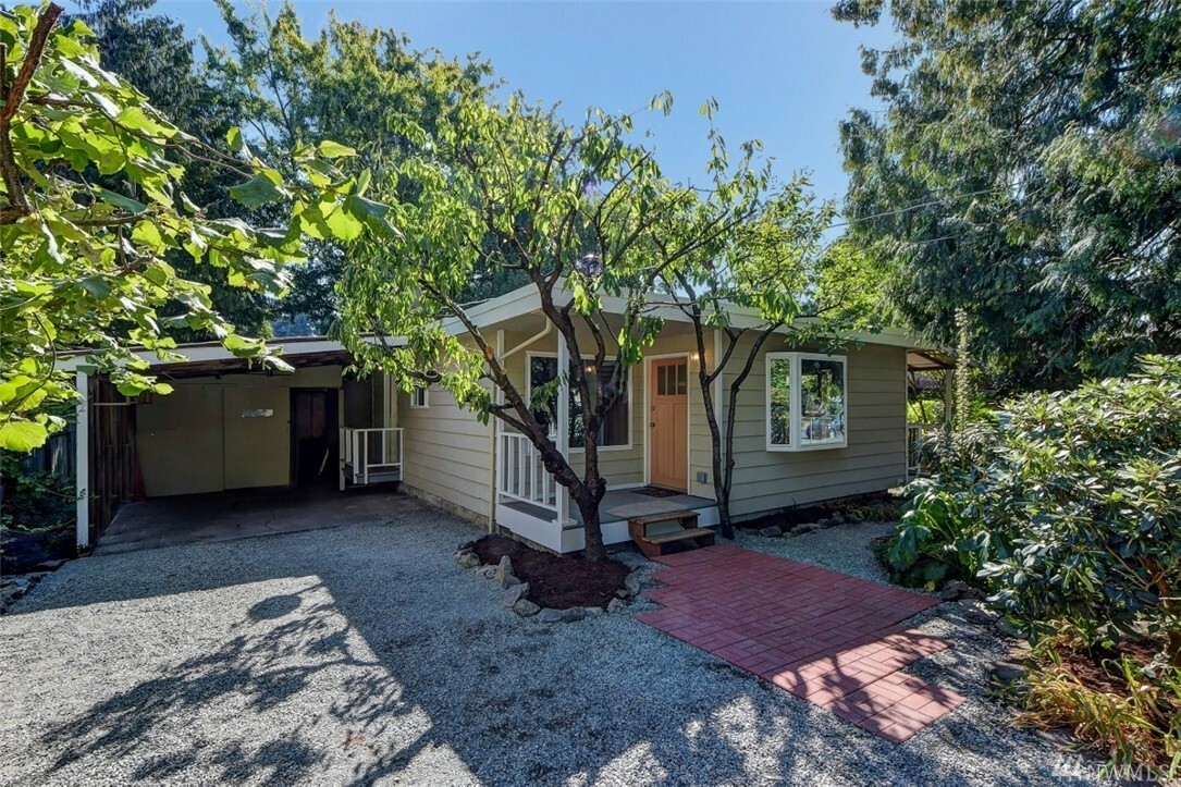 Property Photo: 14714 30th Ave NE WA 98155