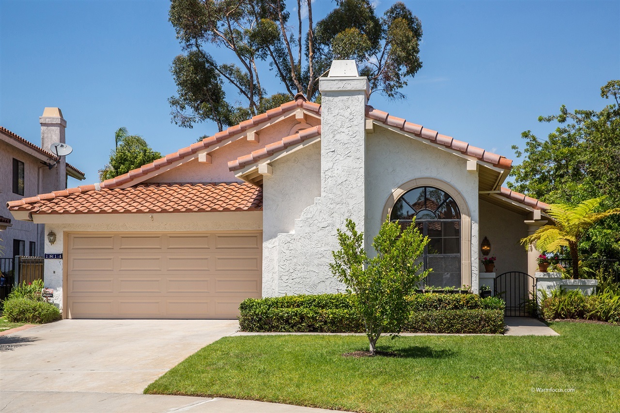 Property Photo:  1814 Avenida Mimosa  CA 92024 