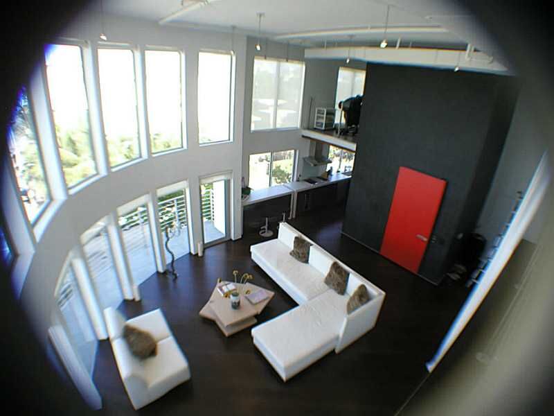 Property Photo:  900 4 St 5  FL 33139 