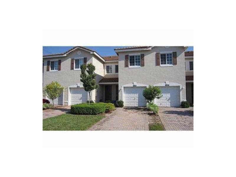 Property Photo:  6812 Cypress Walk Te 6812  FL 33321 