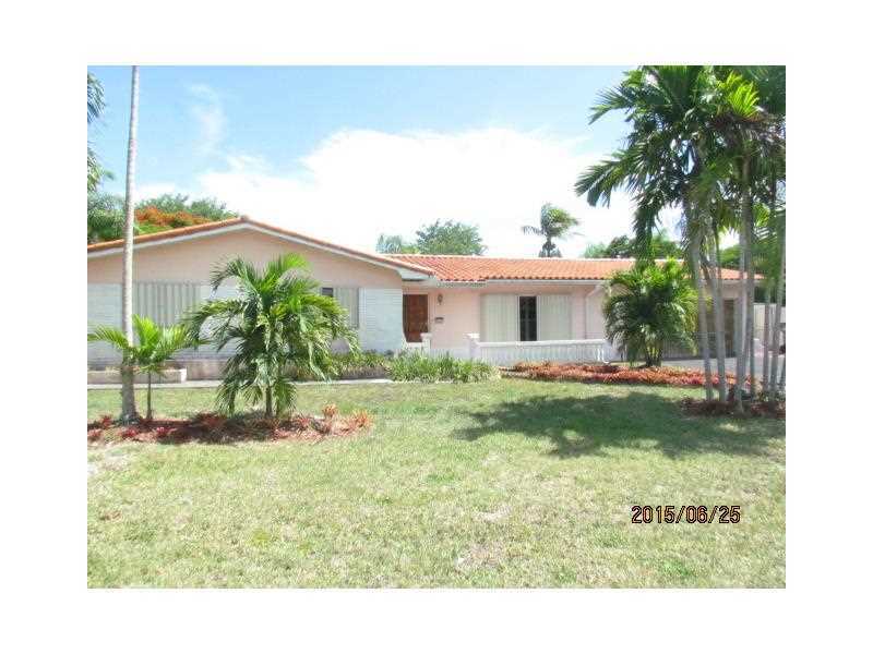 Property Photo:  10532 SW 115 St  FL 33176 