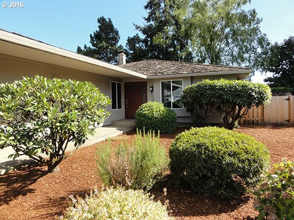 Property Photo:  6940 SW Molalla Bend Rd  OR 97070 