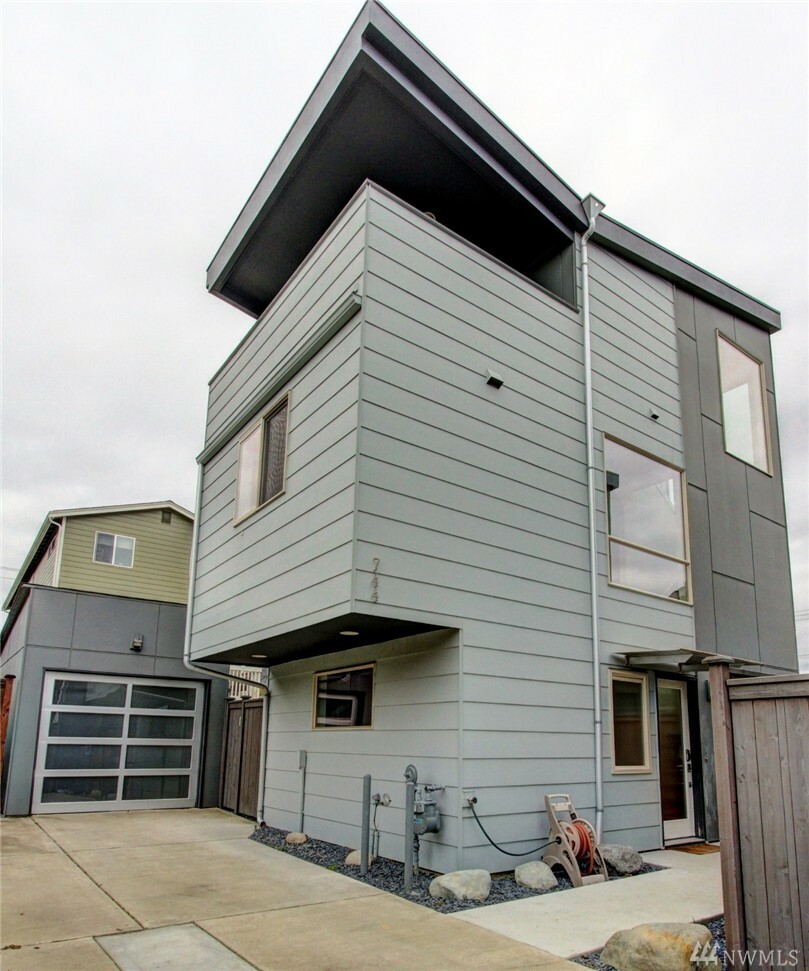 Property Photo:  744 N 81st St  WA 98103 