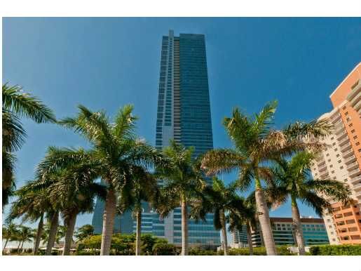 Property Photo:  1425 Brickell Av 51B  FL 33131 