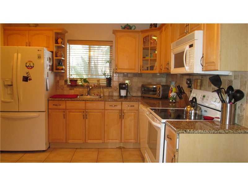 Property Photo:  8650 Bridle Path Ct 119B  FL 33328 